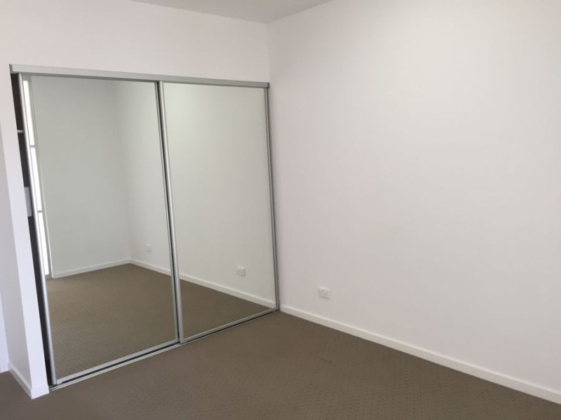 203/17 Bath Street, Labrador QLD 4215