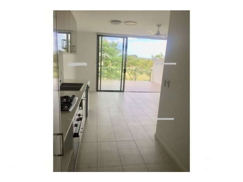 203/17 Bath Street, Labrador QLD 4215