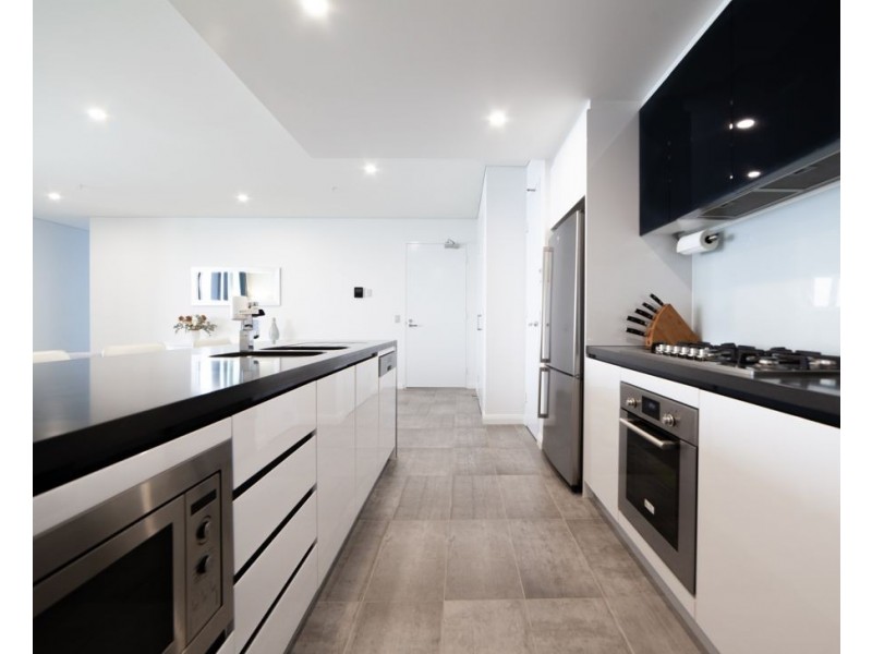 5508/2 Como Crescent, Southport QLD 4215