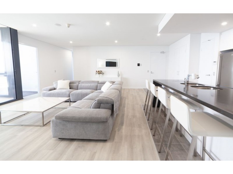 5508/2 Como Crescent, Southport QLD 4215