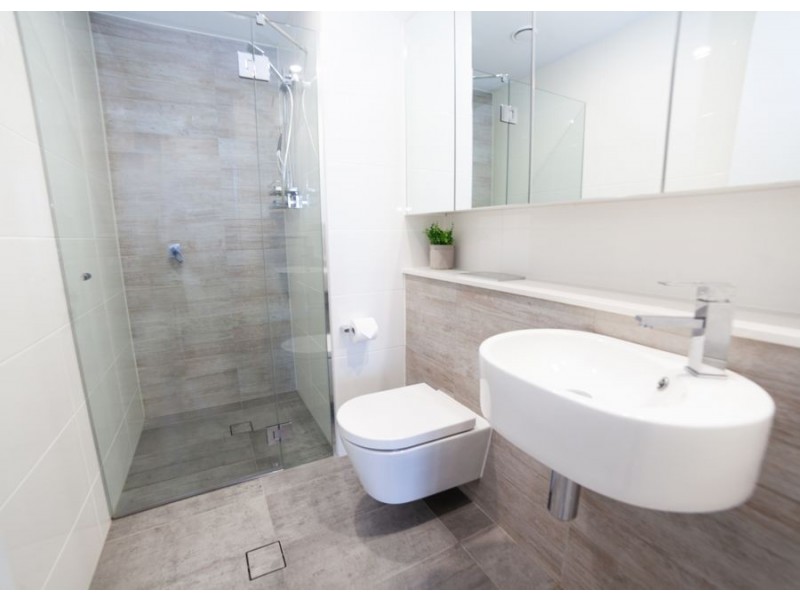 5508/2 Como Crescent, Southport QLD 4215