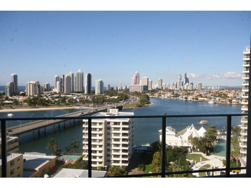 1301/4 Como Crescent, Southport QLD 4215