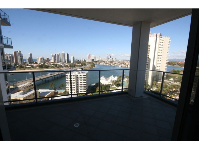 1301/4 Como Crescent, Southport QLD 4215