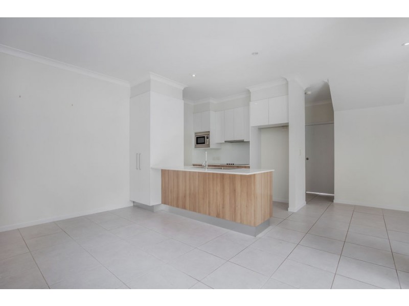 4/28 Walton Street, Southport QLD 4215