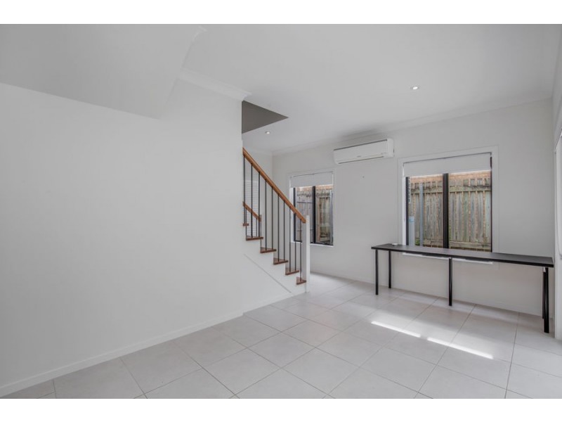 4/28 Walton Street, Southport QLD 4215