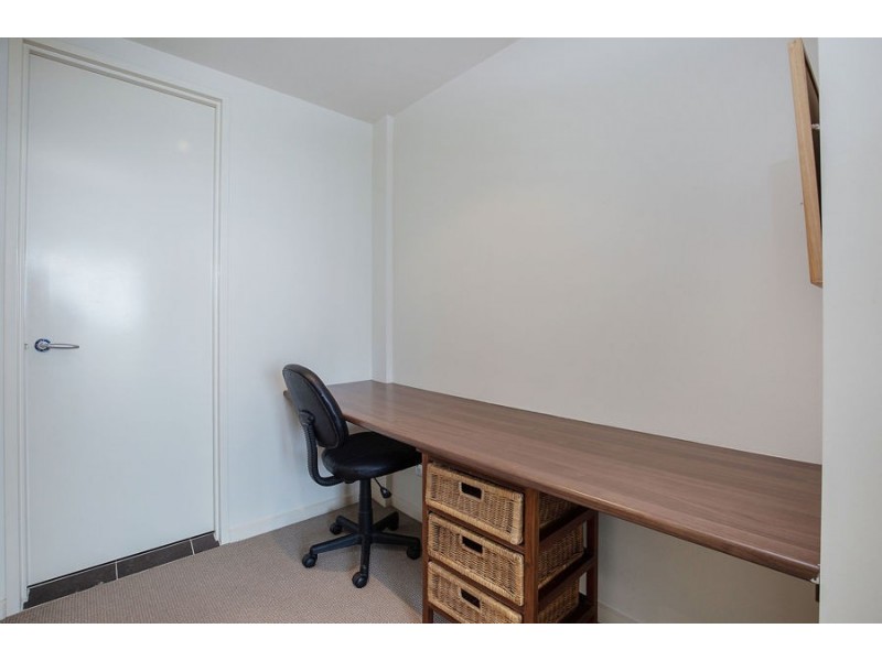 805/1 Como Crescent, Southport QLD 4215