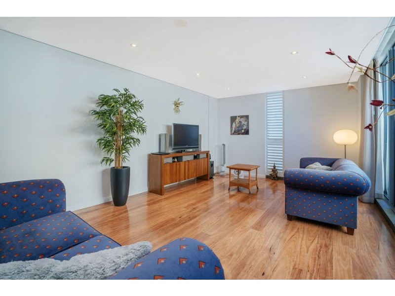 319/1 Aqua Street, Southport QLD 4215