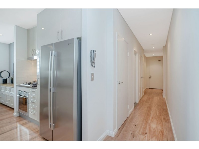 319/1 Aqua Street, Southport QLD 4215