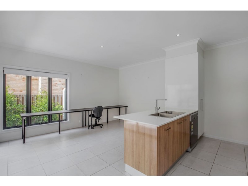 4/28 Walton Street, Southport QLD 4215