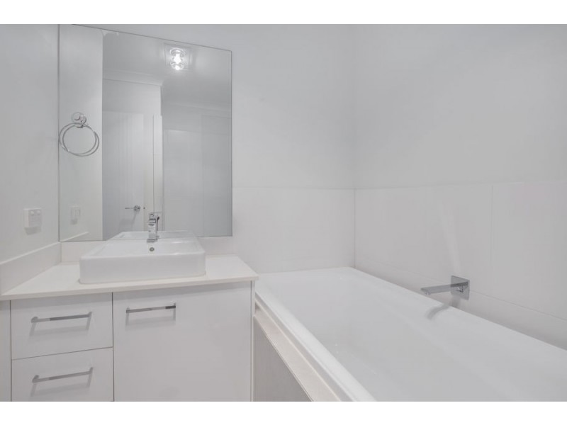 4/28 Walton Street, Southport QLD 4215