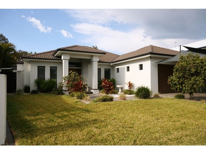 16 Southaven Drive, Helensvale QLD 4212