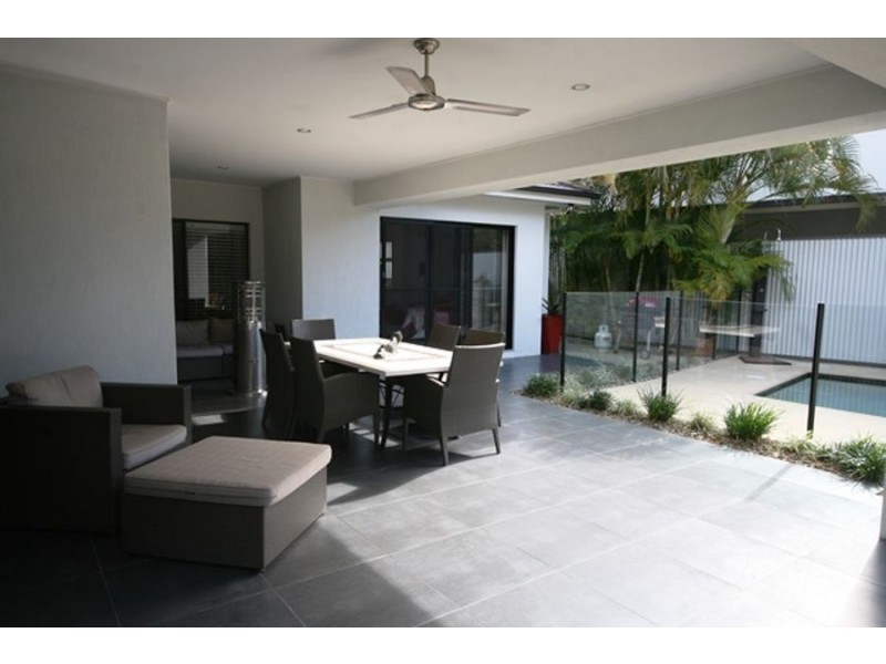 16 Southaven Drive, Helensvale QLD 4212