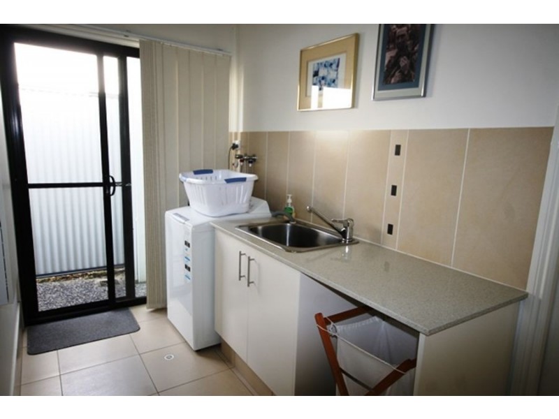 16 Southaven Drive, Helensvale QLD 4212