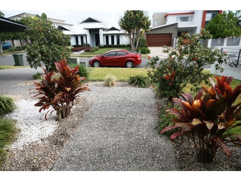 16 Southaven Drive, Helensvale QLD 4212