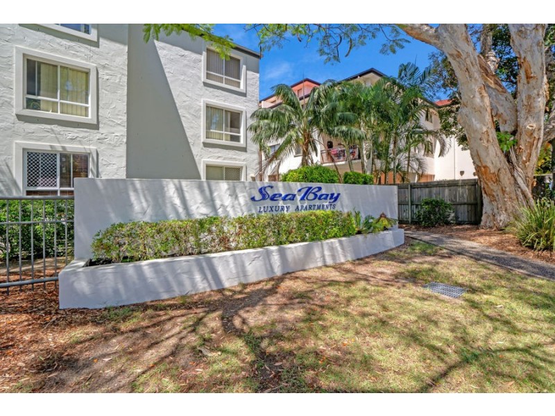 10/3 Norman Street, Southport QLD 4215