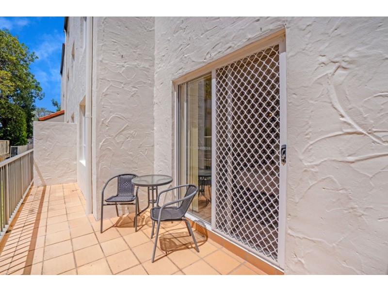 10/3 Norman Street, Southport QLD 4215