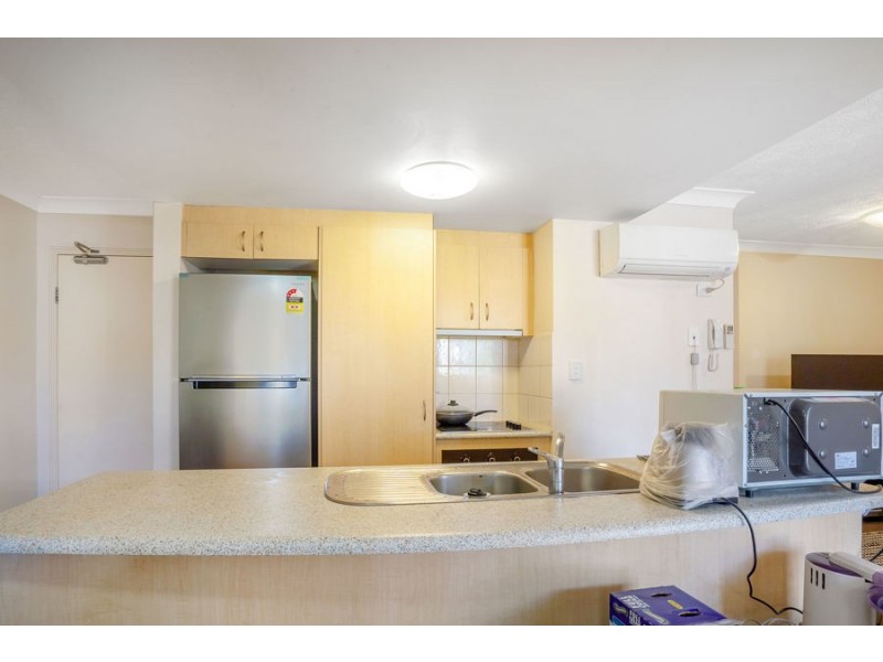 10/3 Norman Street, Southport QLD 4215