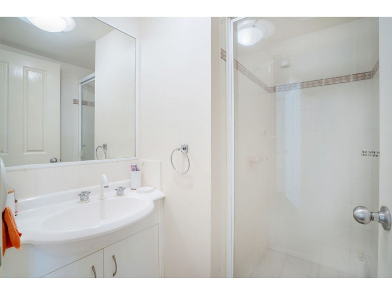 10/3 Norman Street, Southport QLD 4215