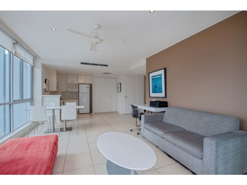 1103/1 Como Crescent, Southport QLD 4215