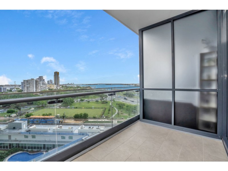 1002/2 Como Crescent, Southport QLD 4215