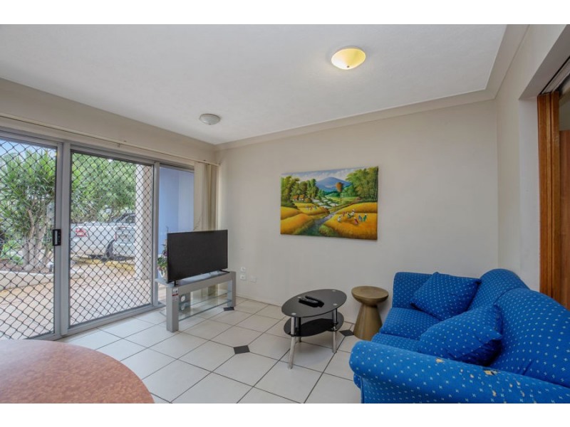 8/106 Marine Parade, Southport QLD 4215