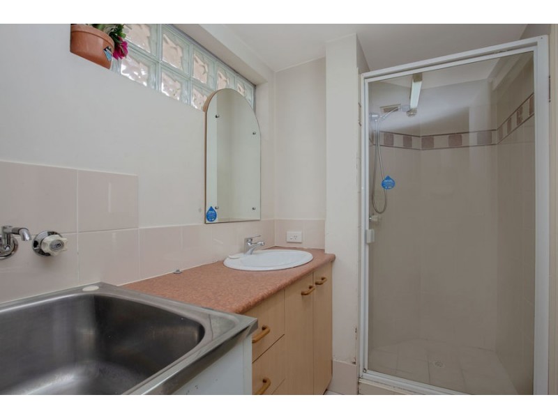 8/106 Marine Parade, Southport QLD 4215