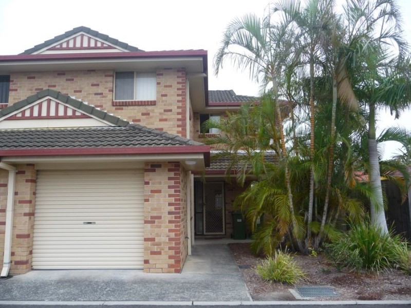 2 Brown Street, Labrador QLD 4215
