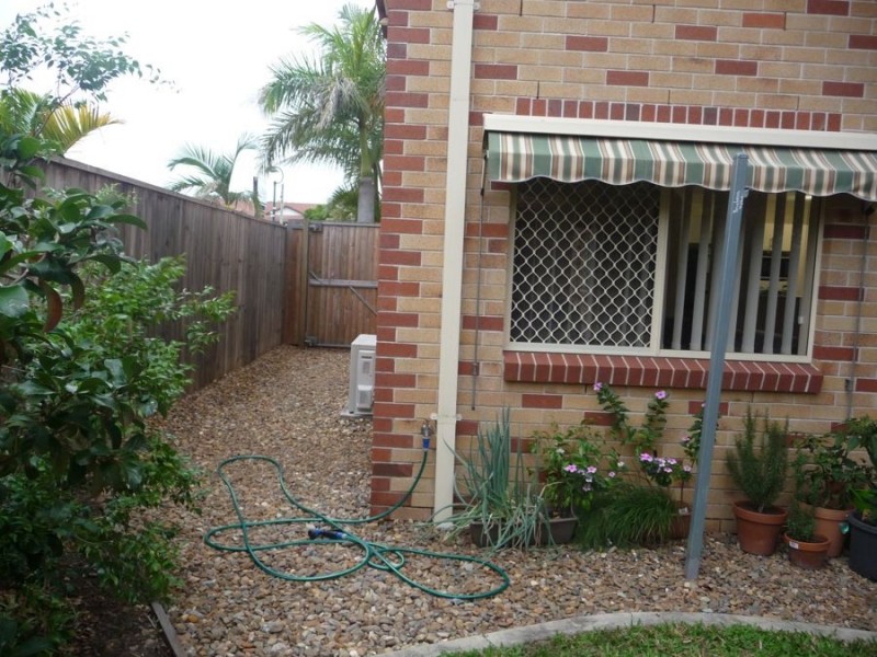 2 Brown Street, Labrador QLD 4215