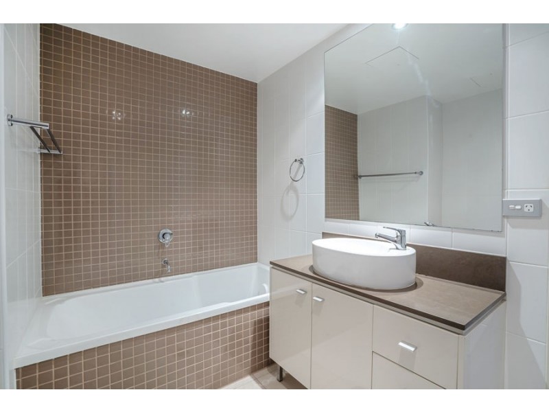 209/1 Aqua Street, Southport QLD 4215