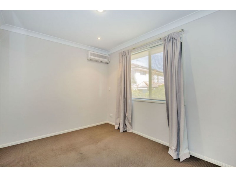 2/212 Nerang Street, Southport QLD 4215