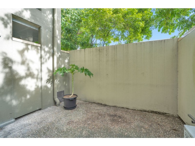 4/18 Rose Street, Southport QLD 4215