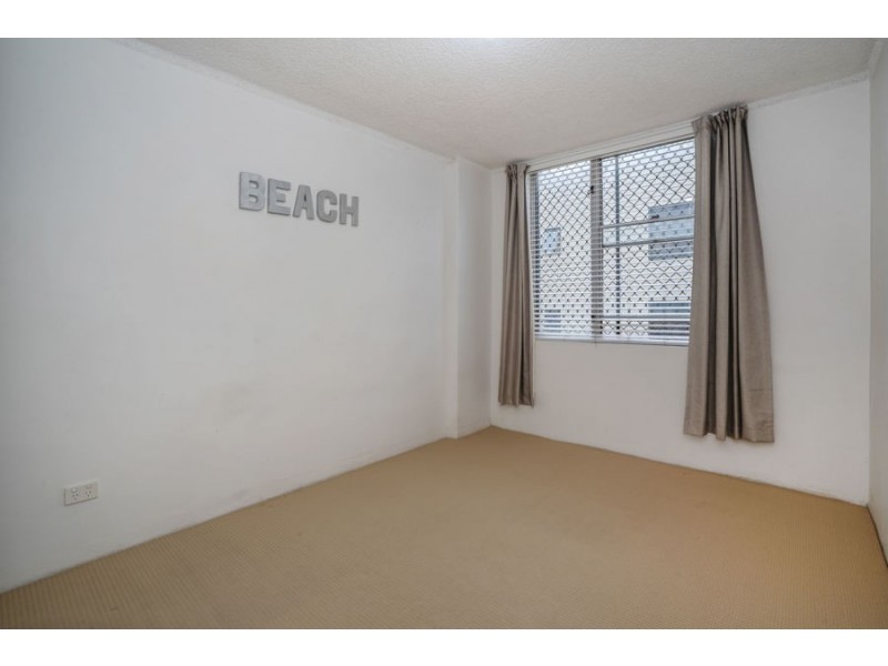 72 Marine Parade, Southport QLD 4215