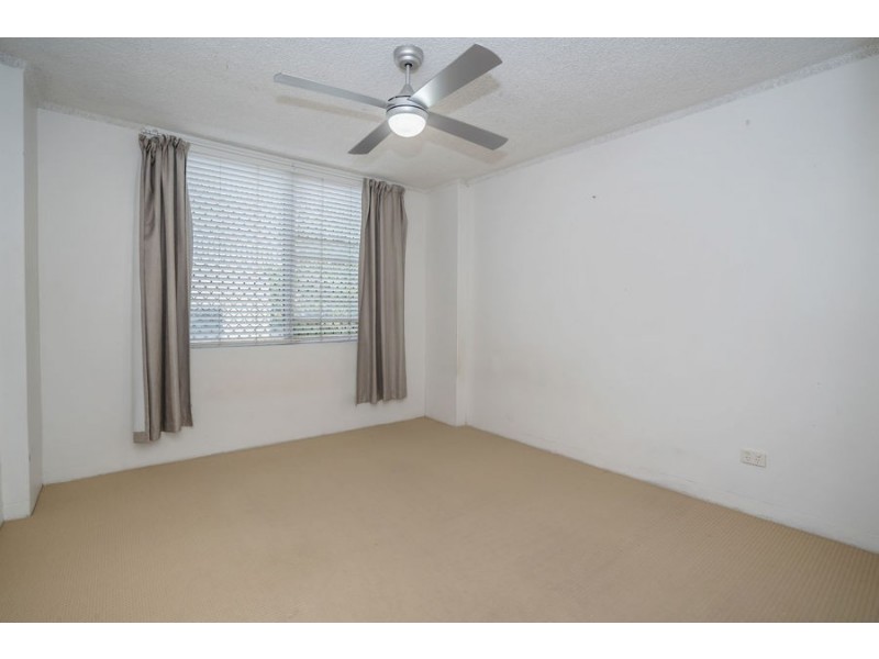 72 Marine Parade, Southport QLD 4215