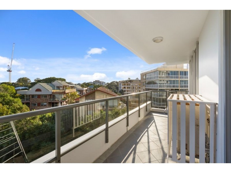 614/3 Como Crescent, Southport QLD 4215