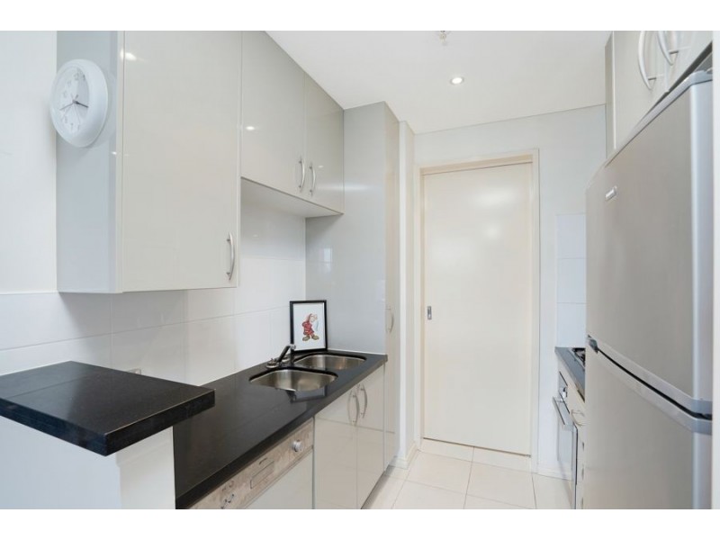 614/3 Como Crescent, Southport QLD 4215