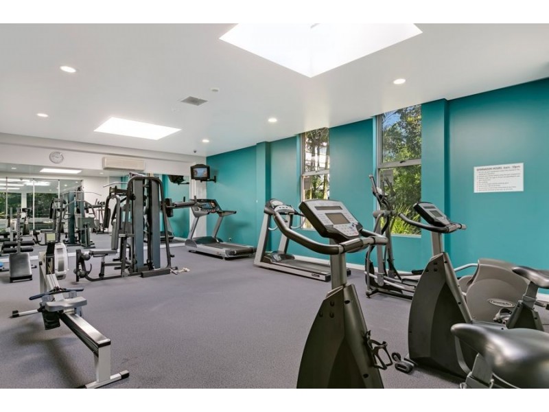 614/3 Como Crescent, Southport QLD 4215