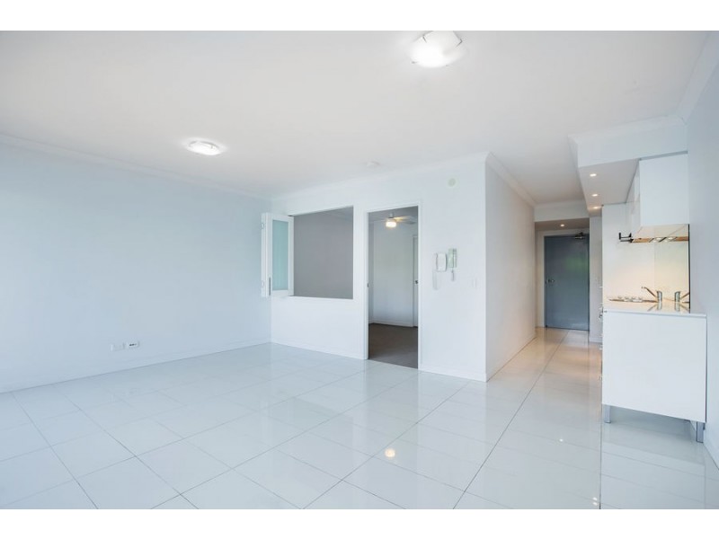 201/33-37 Madang Crescent, Runaway Bay QLD 4216