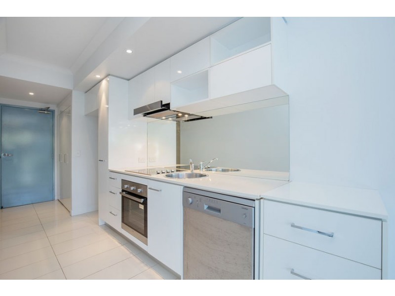 201/33-37 Madang Crescent, Runaway Bay QLD 4216