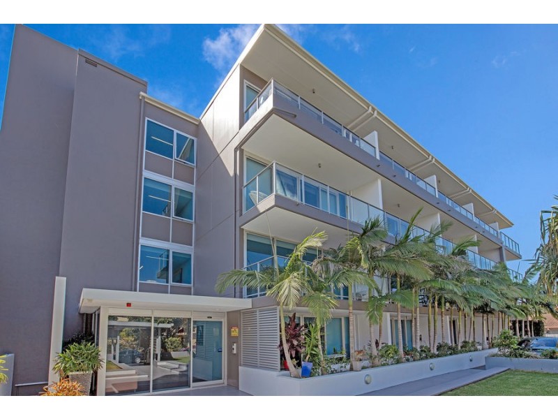 201/33-37 Madang Crescent, Runaway Bay QLD 4216