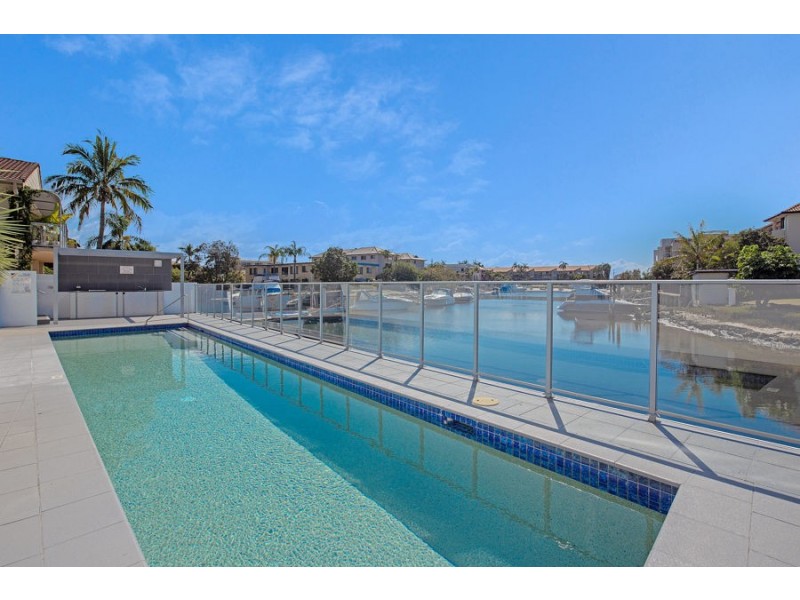 201/33-37 Madang Crescent, Runaway Bay QLD 4216