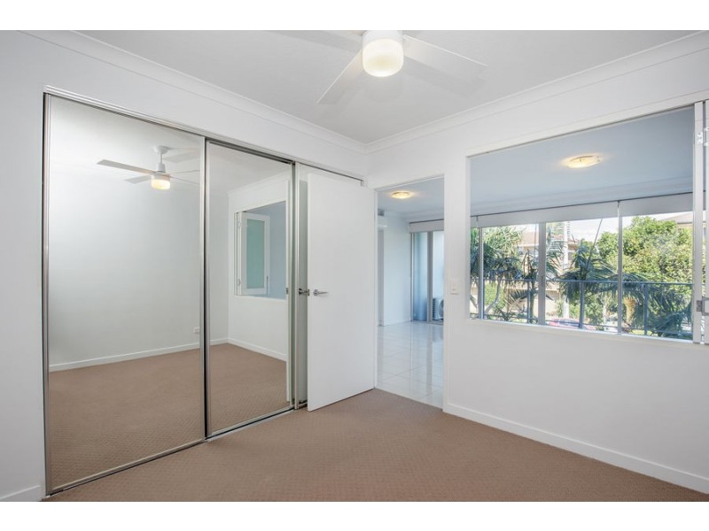 201/33-37 Madang Crescent, Runaway Bay QLD 4216