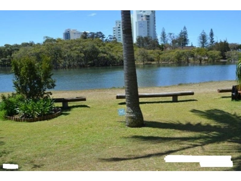 1/19 Meyer Street, Southport QLD 4215