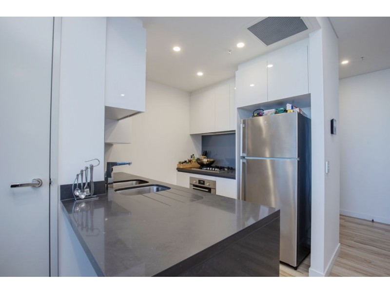 904/2 Como Crescent, Southport QLD 4215