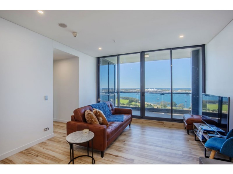 904/2 Como Crescent, Southport QLD 4215