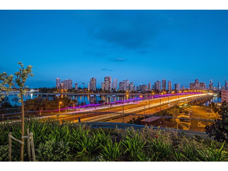 904/2 Como Crescent, Southport QLD 4215