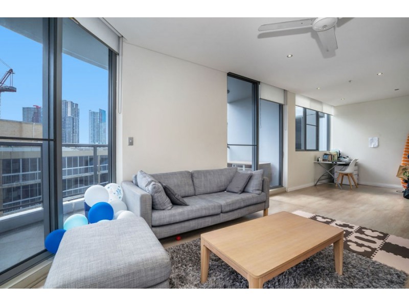 815/3 Como Crescent, Southport QLD 4215