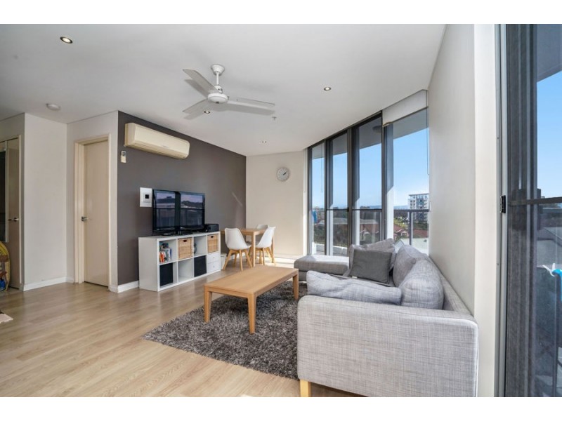 815/3 Como Crescent, Southport QLD 4215