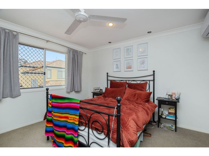 9/18 Blake Street, Southport QLD 4215