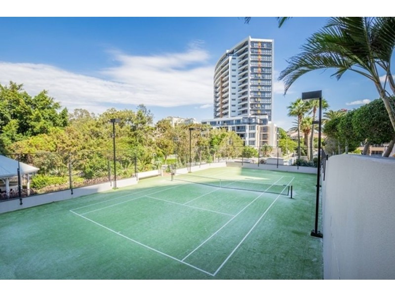 91/75 Brighton Parade, Southport QLD 4215