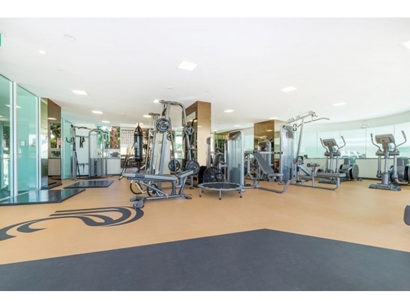 91/75 Brighton Parade, Southport QLD 4215